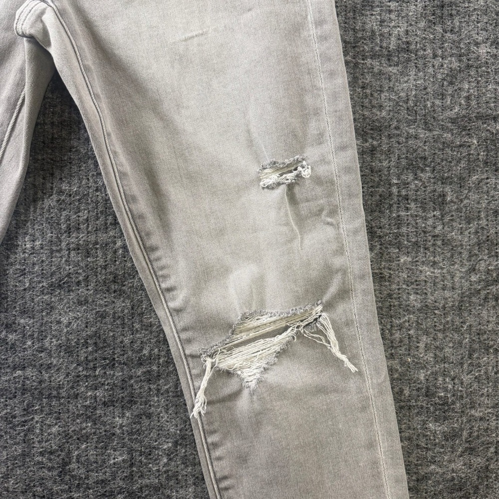 American Eagle Next Level Stretch Distressed Skinny Jeans Grey Size 8 Short - Picture 2 of 5